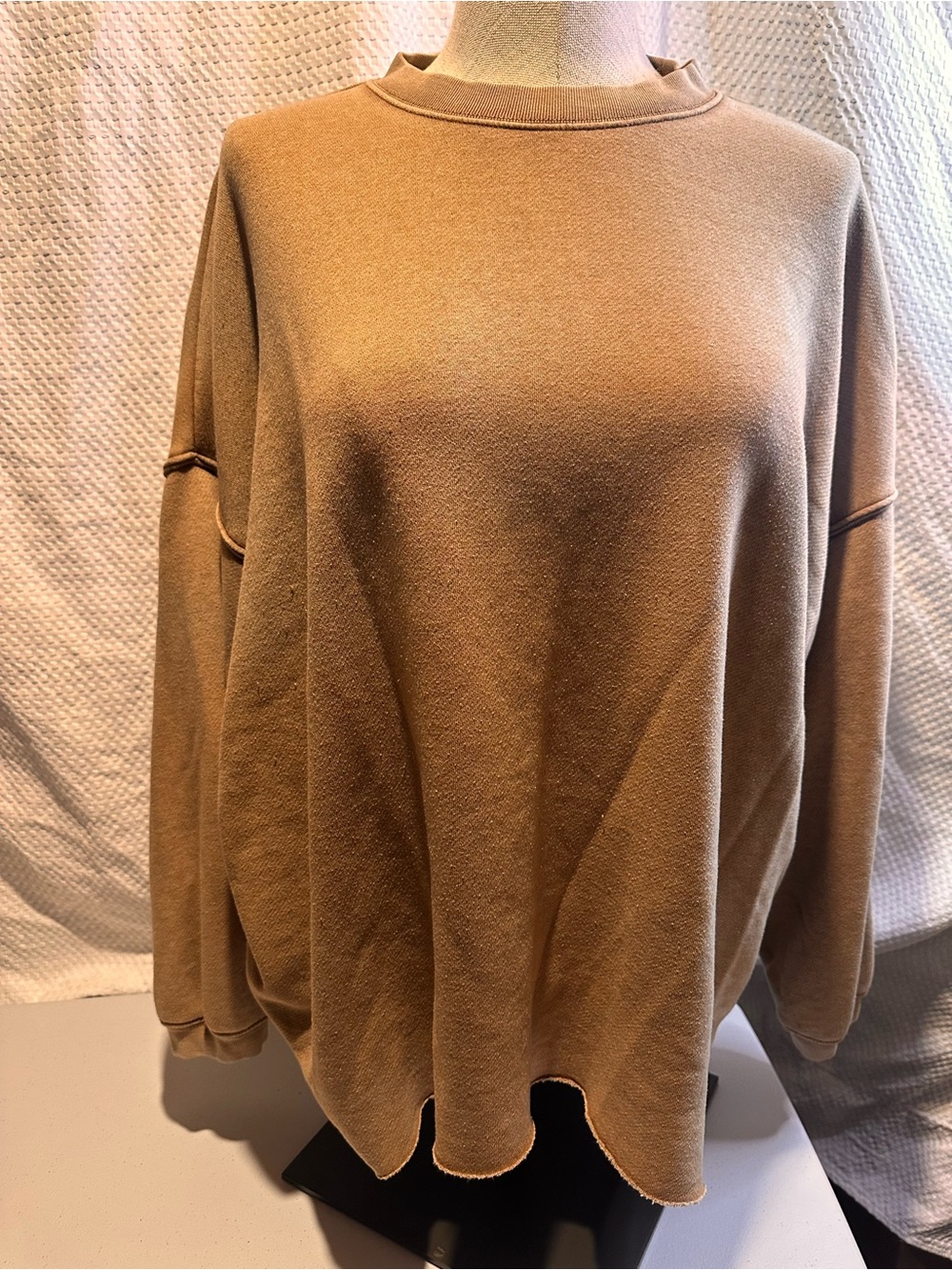 aerie Scalloped-Hem Relaxed Crewneck Sweater in Camel